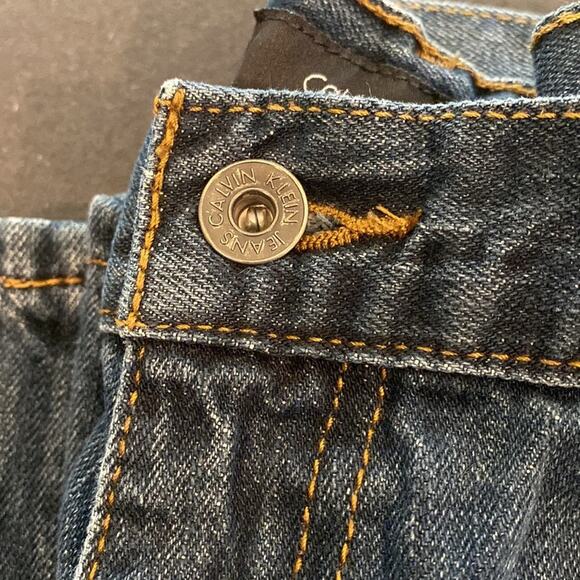 Calvin Klein Men’s RELAXED STRAIGHT Denim Distressed Jeans 38x30 - Picture 9 of 12